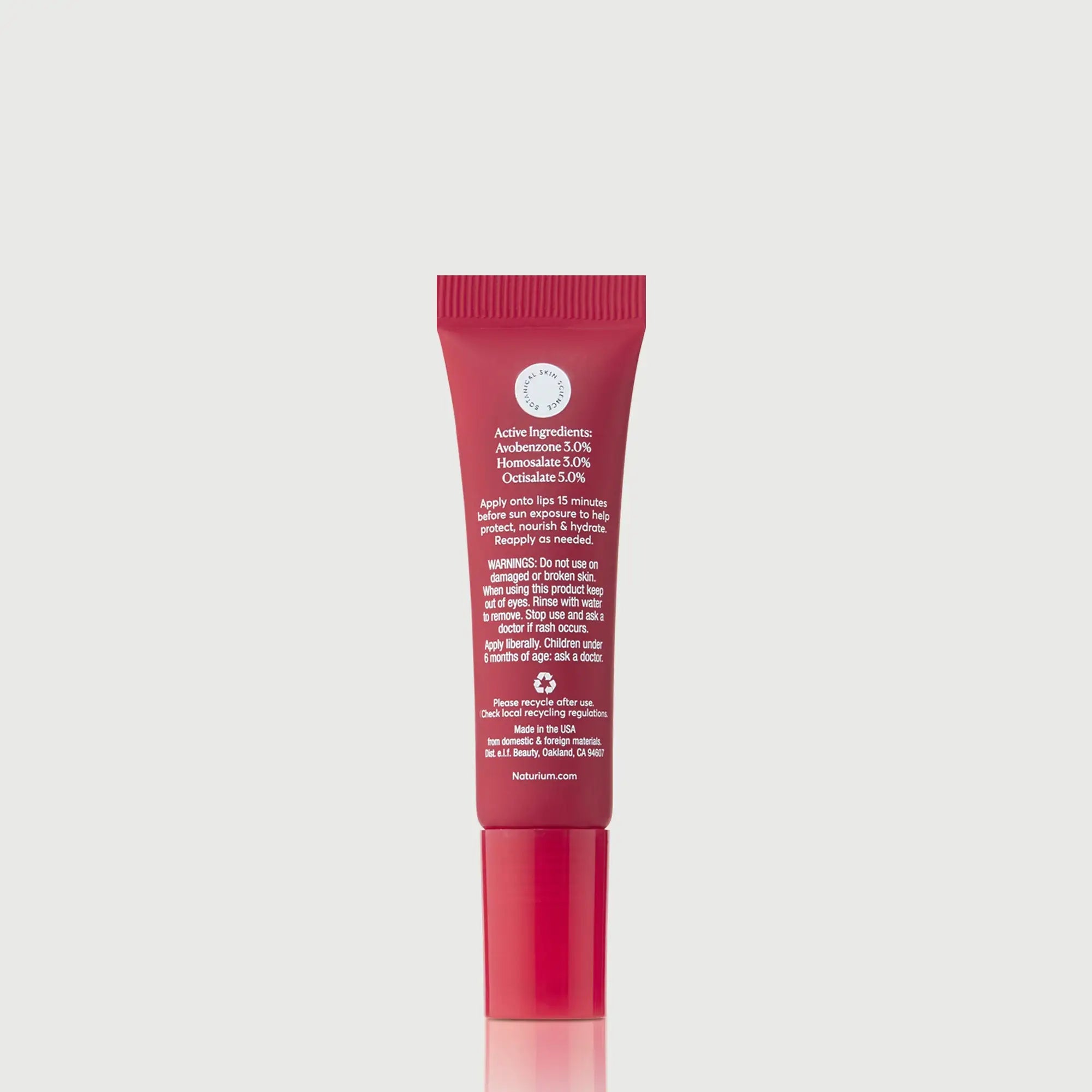 phyto-glow-lip-balm-spf-45-oasis-g8 NATR-10125_PhytoGlow_SPF_Oasis_primary_capon_back_bonebkgd_1.webp