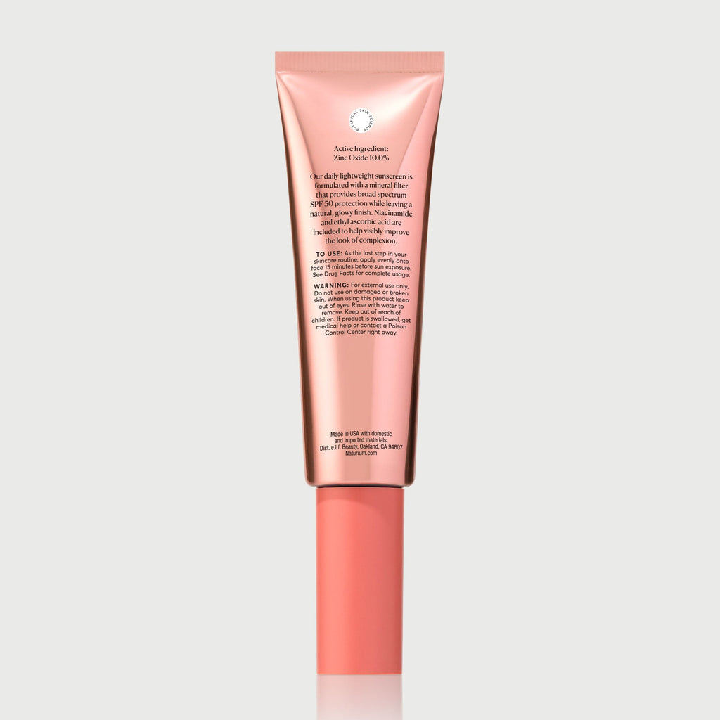 dew-glow-moisturizer-mineral-spf-50-u3 NATR-10163_Dew-Glow-Moisturizer-Mineral-SPF_back_capon-bonebkgd_a99e231e-ca92-4014-addb-f1e7b794e9ab.jpg
