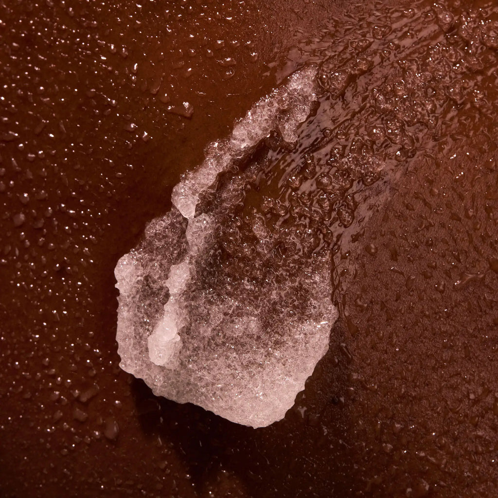 the-glow-getter-multi-oil-body-scrub-a5 NATR-40028-Alt-Image-TheGlowGetterMulti-OilBodyScrub-08.webp