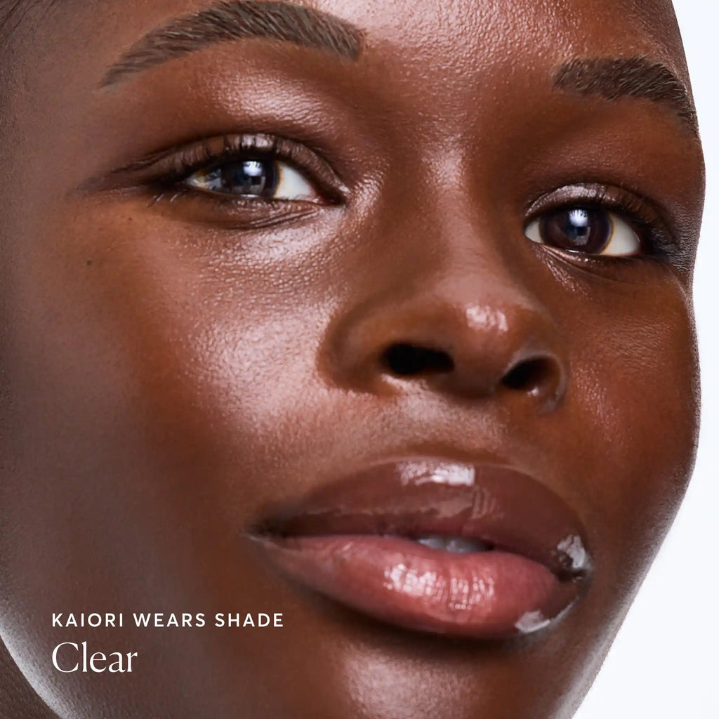 phyto-glow-lip-balm-clear-s6 NATR-60066-Alt-Images-Phyto-Glow-Lip-Balm-Clear-04.webp